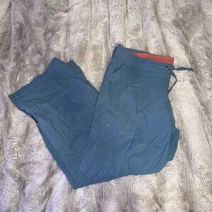 Prana blue capri hiking pants